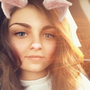 Meet your Posher, Josephine